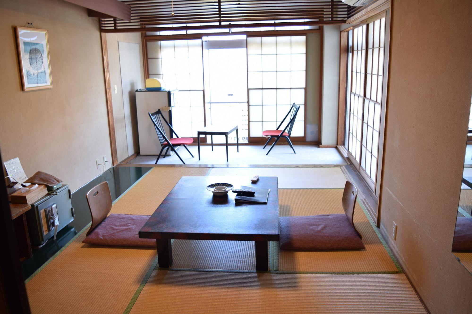 Ryokan Fukuzen Hotel Shibukawa Exterior photo